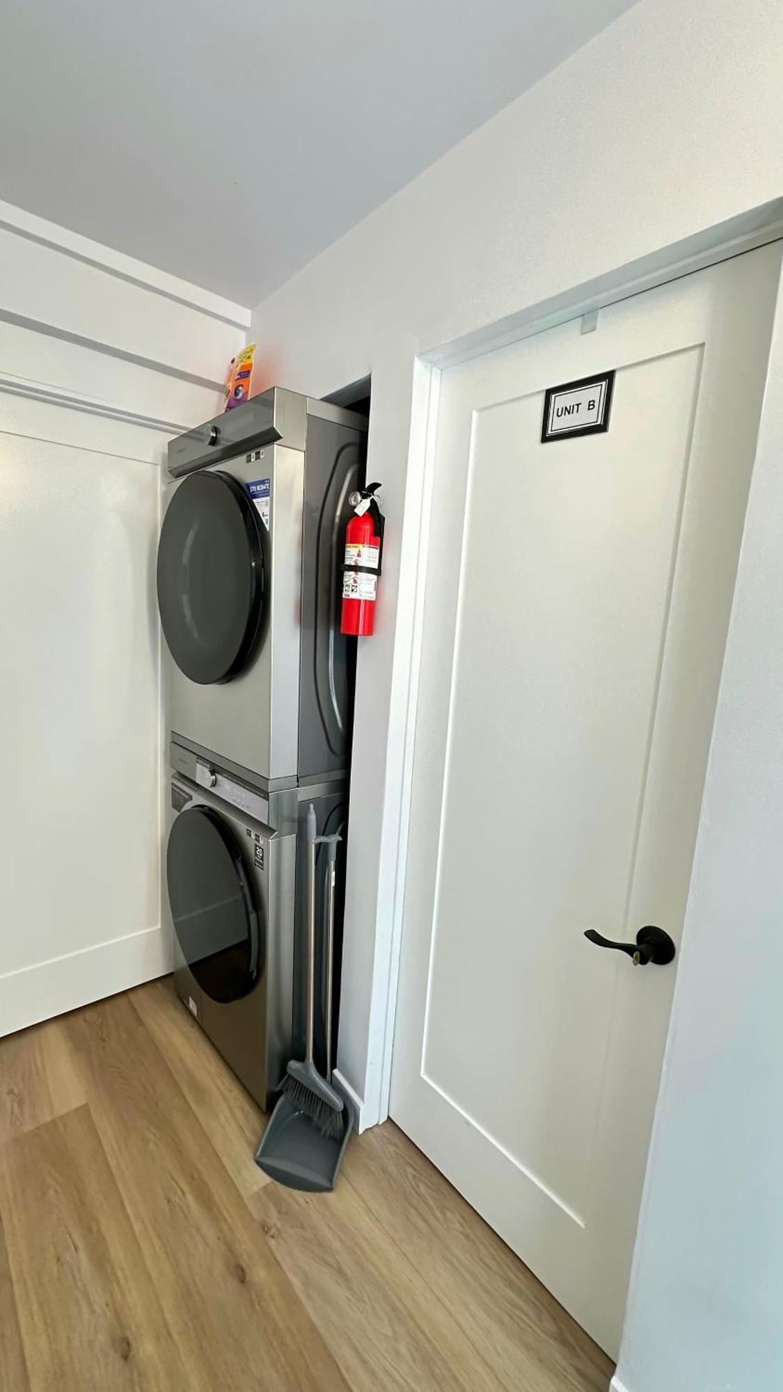 مبيت وإفطار لوس أنجلوس Modern 2Br Stylish & Cozy Unit المظهر الخارجي الصورة