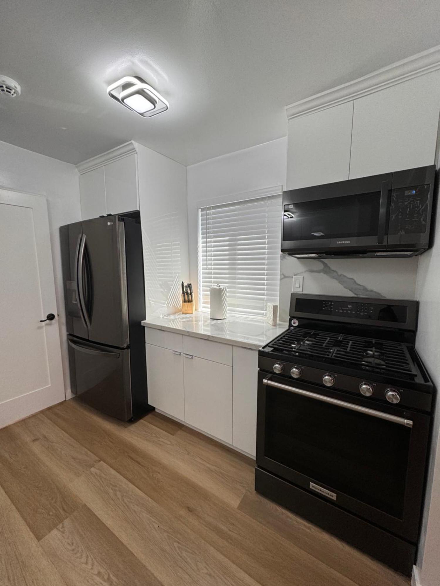 مبيت وإفطار لوس أنجلوس Modern 2Br Stylish & Cozy Unit المظهر الخارجي الصورة